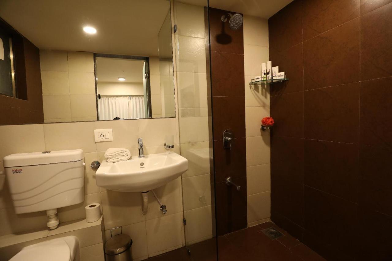 Honest Homes At Belliza Near Surat Airport Exterior foto